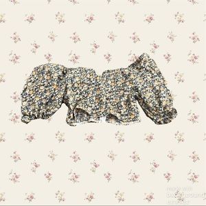 puffy shoulder sleeve floral crop top
